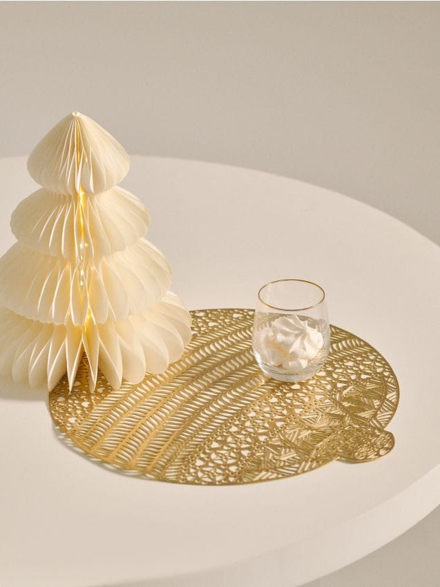 Sinsay - Prestieranie v tvare vianočnej gule - zlatá