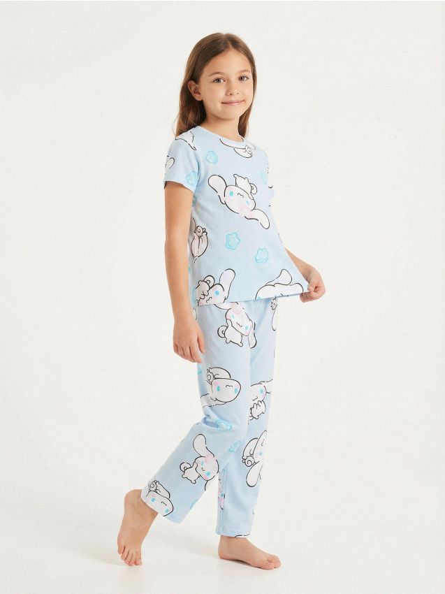Sinsay - Bawełniana piżama dwuczęściowa ze wzorem Cinnamoroll - błękitny
