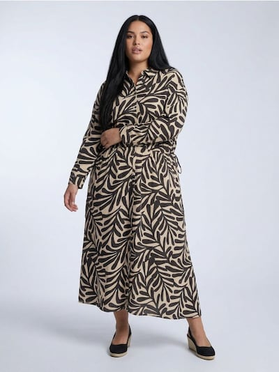 Košilové šaty s listovým vzorem a vázáním v pase Plus Size