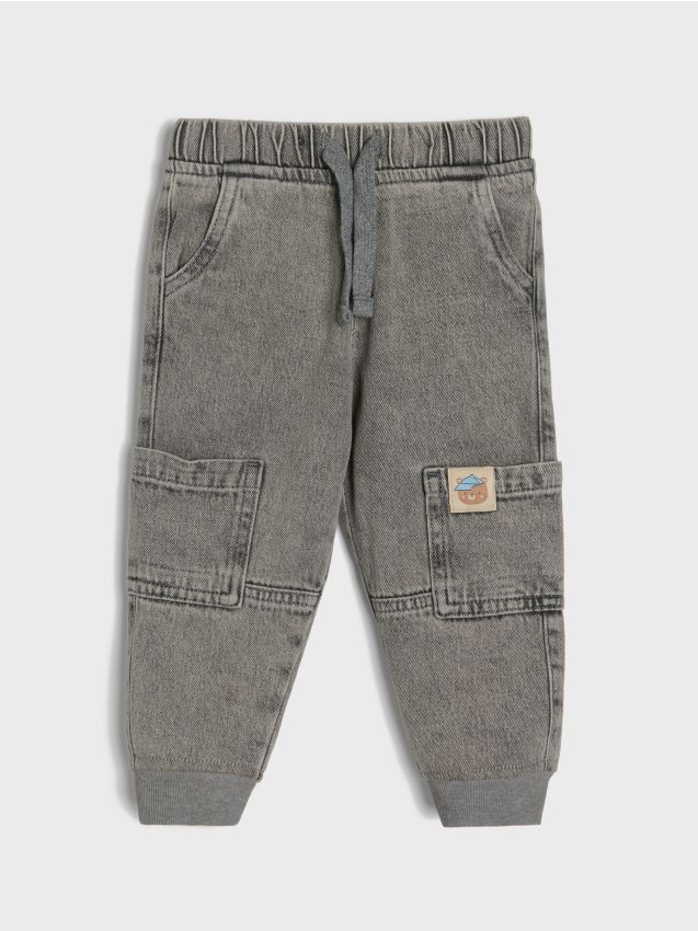 Sinsay - Jeansy jogger z efektem sprania - beżowy