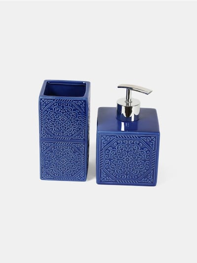 SOAP DISPENSER & TOOTHBRUSH STORAGE