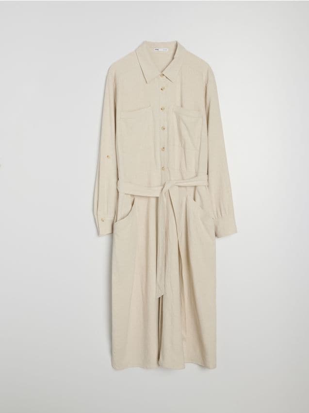 Sinsay - Rochie midi tip cămașă din vâscoză cu amestec de in PLUS SIZE - nude