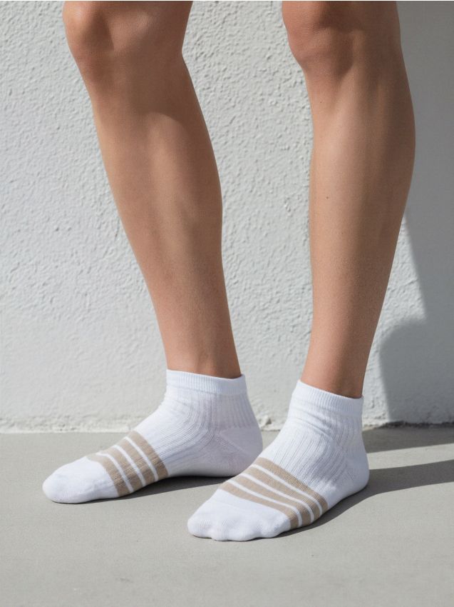 Sinsay - Súprava 5 párov teniskových ponožiek - viacfarebná