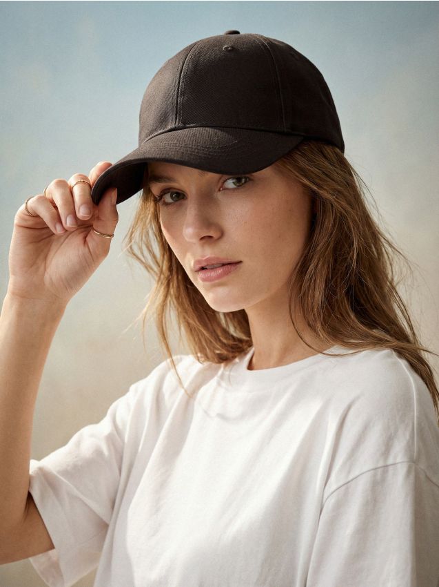 Sinsay - Șapcă de baseball din bumbac - maro-închis