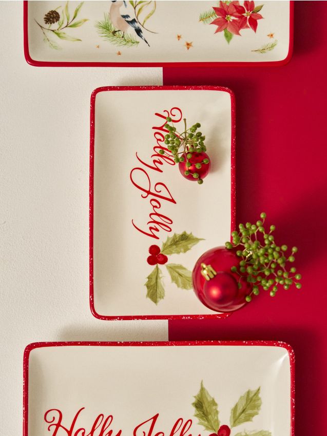 Sinsay - Vianočný keramický tanier s nápisom „Holly Jolly“ - červená