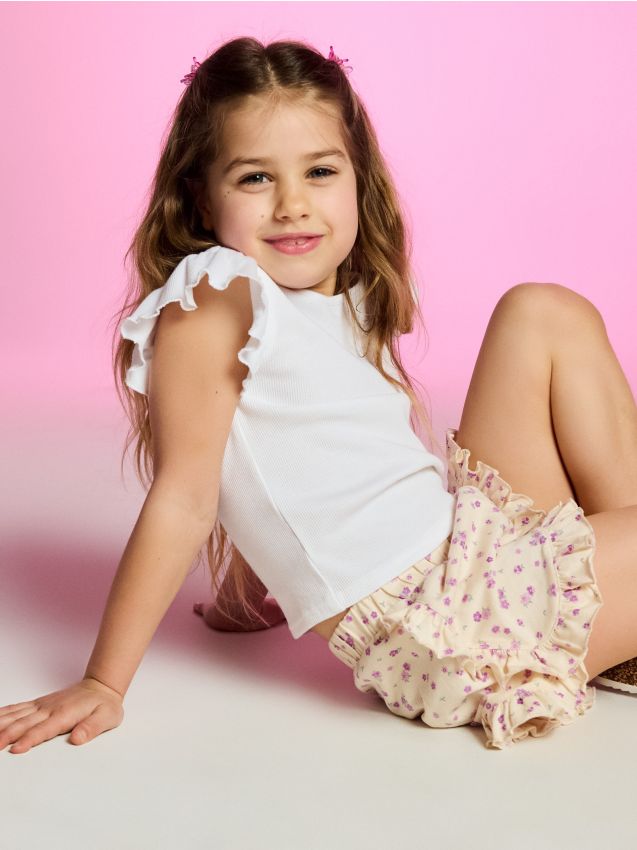 Sinsay - Pantaloni scurți din bumbac cu motiv floral - galben-deschis