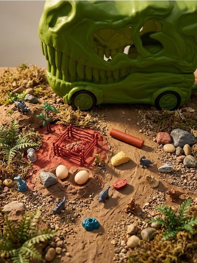 Sinsay - Set cu dinozauri în mașina T-Rex - multicolor