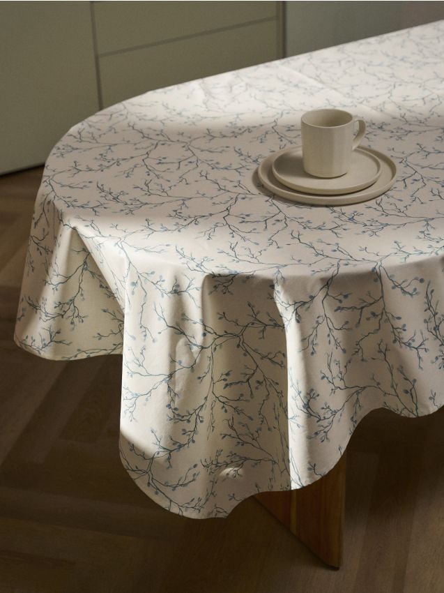 Sinsay - Obrus s rastlinným vzorom - bledozelená