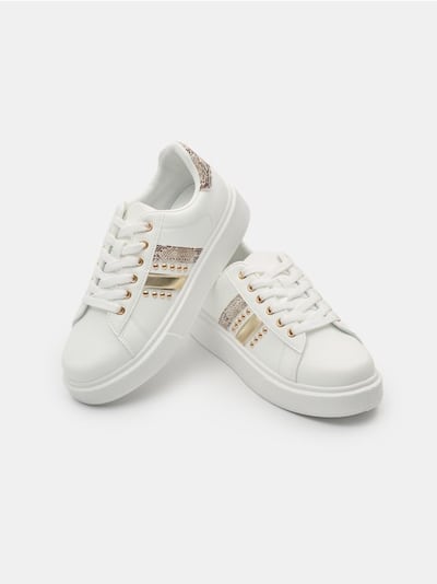 Sneakers με διακοσμητικές λεπτομέρειες