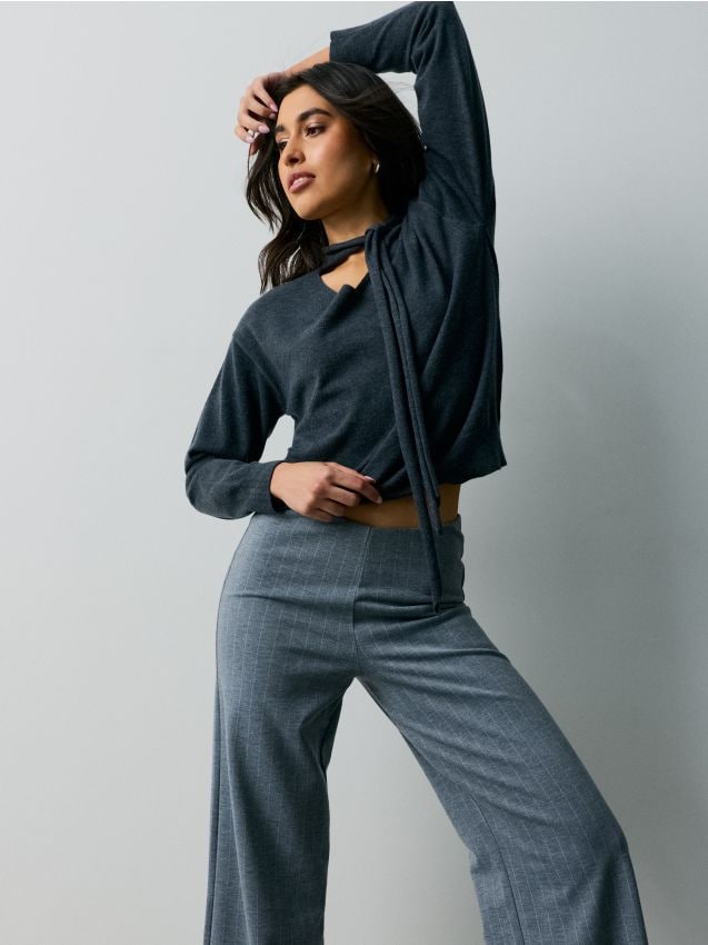 Sinsay - Pantaloni straight leg cu dungi - gri deschis
