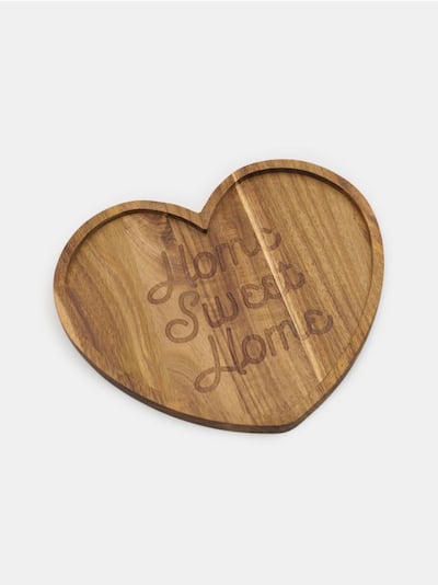 Lõikelaud südame kujuga