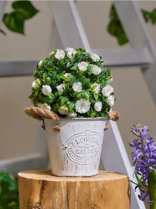 Sinsay - Plantă decorativă în formă de bilă cu flori - alb