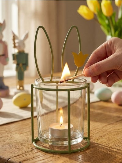 Великденски свещник с мотив на заек