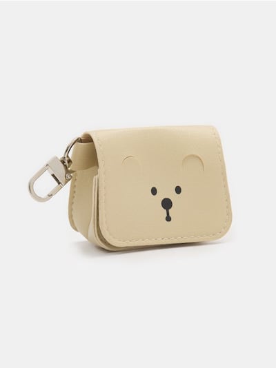 Kotikestehoidik karumotiiviga