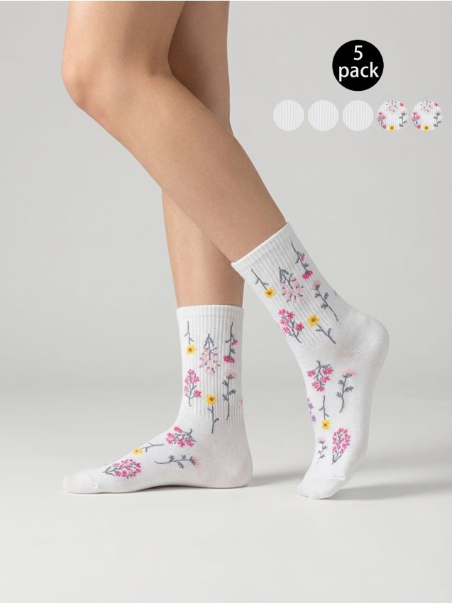 Sinsay - Zestaw białych skarpetek z kwiatowym motywem i gładkich 5 pack - wielobarwny