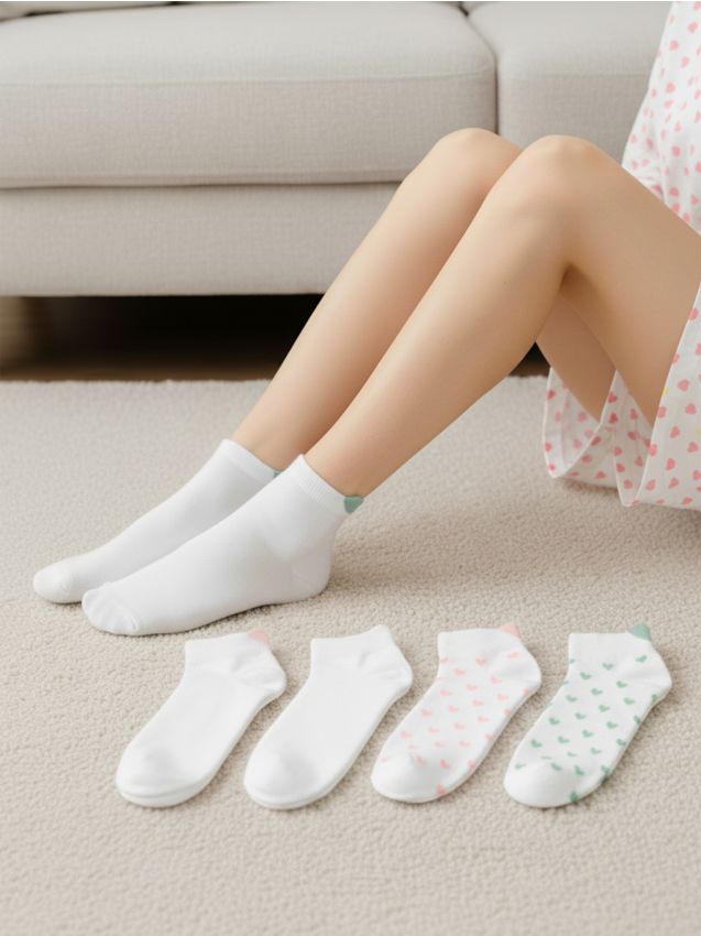 Sinsay - Zestaw krótkich skarpetek z motywem serc 5 pack - wielobarwny