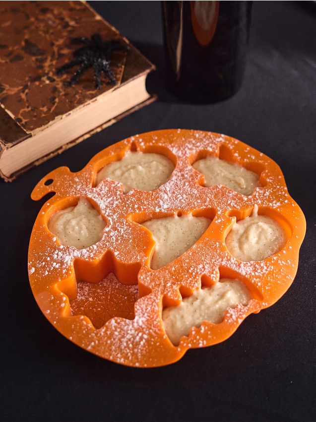 Sinsay - Formă de copt din silicon cu motiv de Halloween - portocaliu