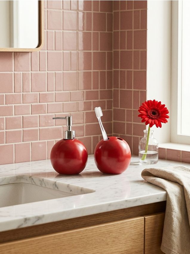 Sinsay - Set: Dispenser de săpun și pahar pentru periuțe - roșu