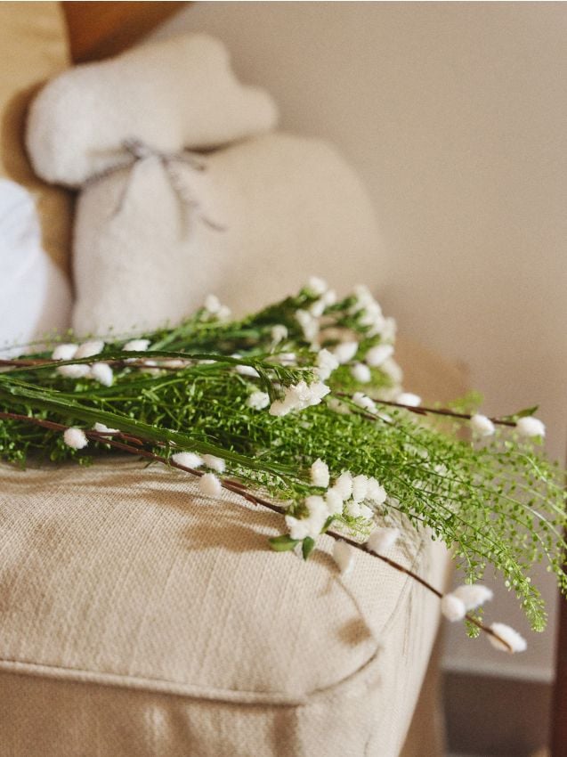 Sinsay - Ramură decorativă de salcie cu mâțișori - alb