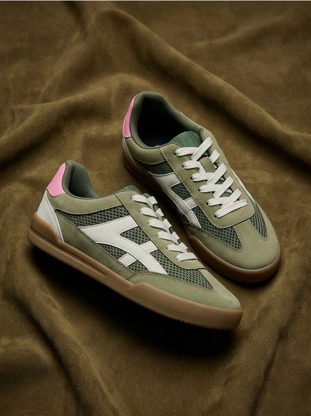 Sinsay - Sneakersi cu elemente din imitație de ante - multicolor