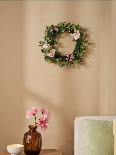 Весняний декоративний вінок