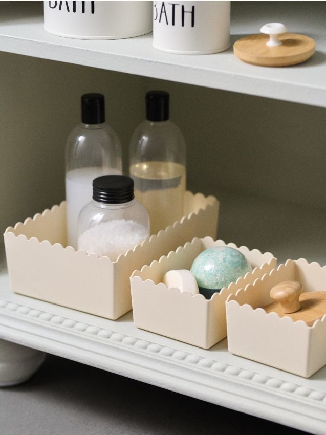 Sinsay - Set de cutii de depozitare cu margine ondulată 3 pack - nude