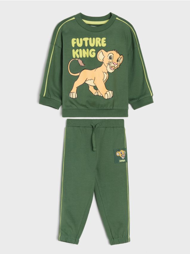 Sinsay - Pamučna trenirka s printom The Lion King i kontrastnim obrubima: majica i jogger hlače
