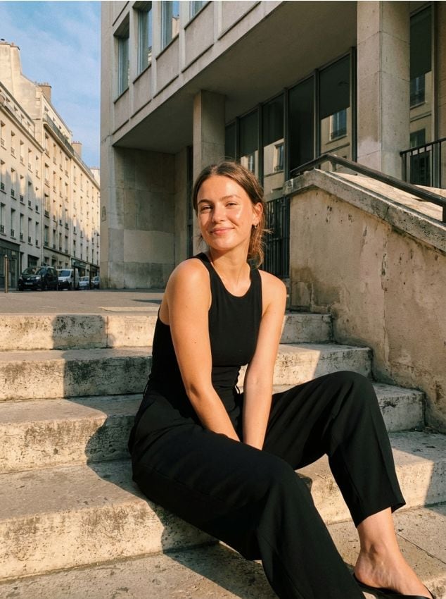 Sinsay - Spodnie materiałowe barrel z zakładkami - czarny