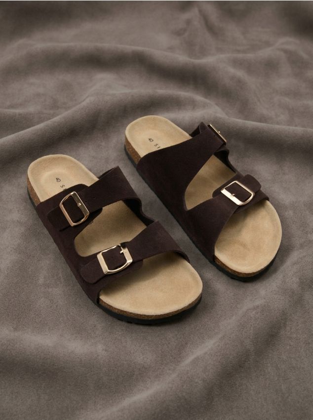 Sinsay - Papuci din piele cu două barete din piele întoarsă - maro-închis