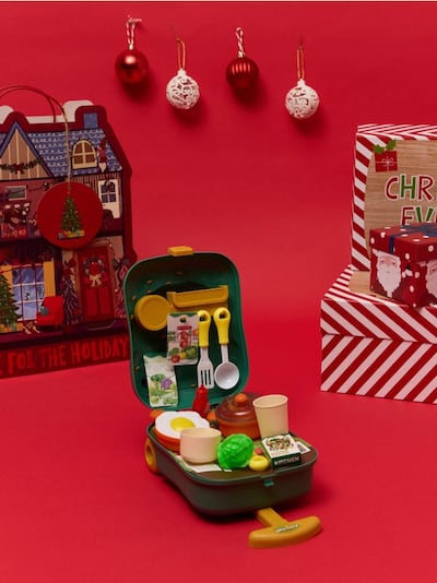 Παιχνίδι - Κουζίνα σε βαλίτσα με αξεσουάρ