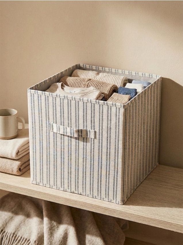 Sinsay - Cutie pliabilă pentru depozitare cu dungi - verde