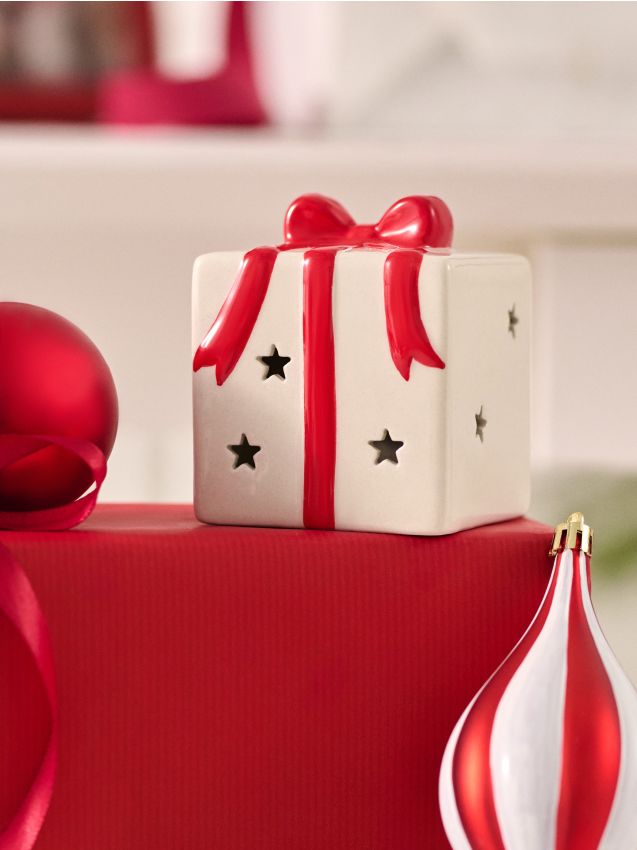 Sinsay - Vianočná dekorácia v tvare darčeka - biela