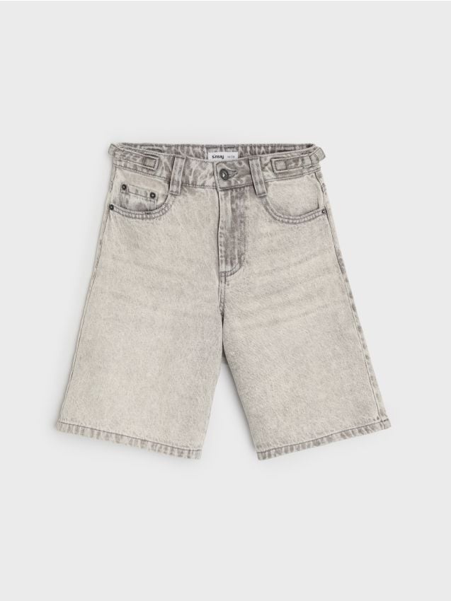 Sinsay - Pantaloni scurți din denim cu efect prespălat - gri deschis