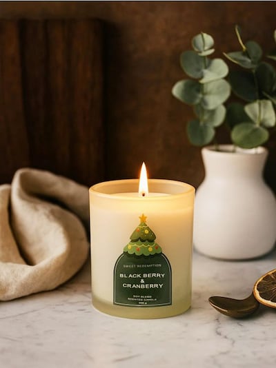 Božična dišeča sveča Black Berry & Cranberry