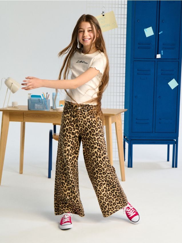 Wide leg džins sa leopard printom - SINSAY