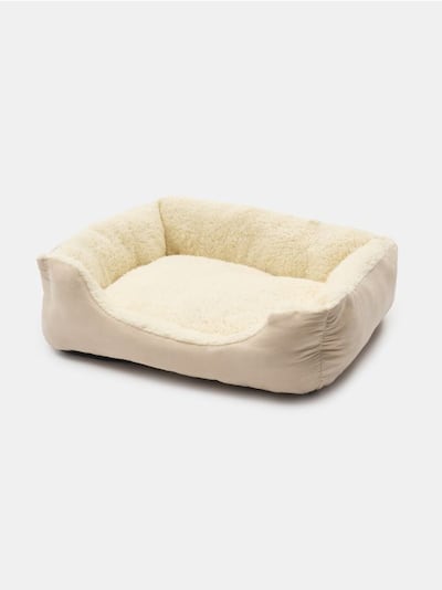 Pasja postelja z nedrsečim dnom