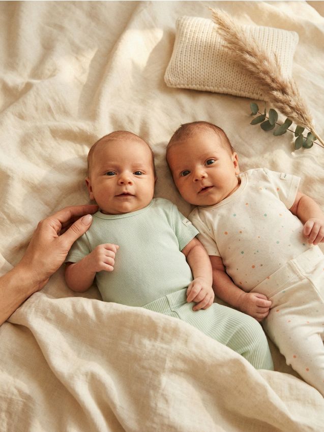 Sinsay - Set 2 body-uri din bumbac - crem