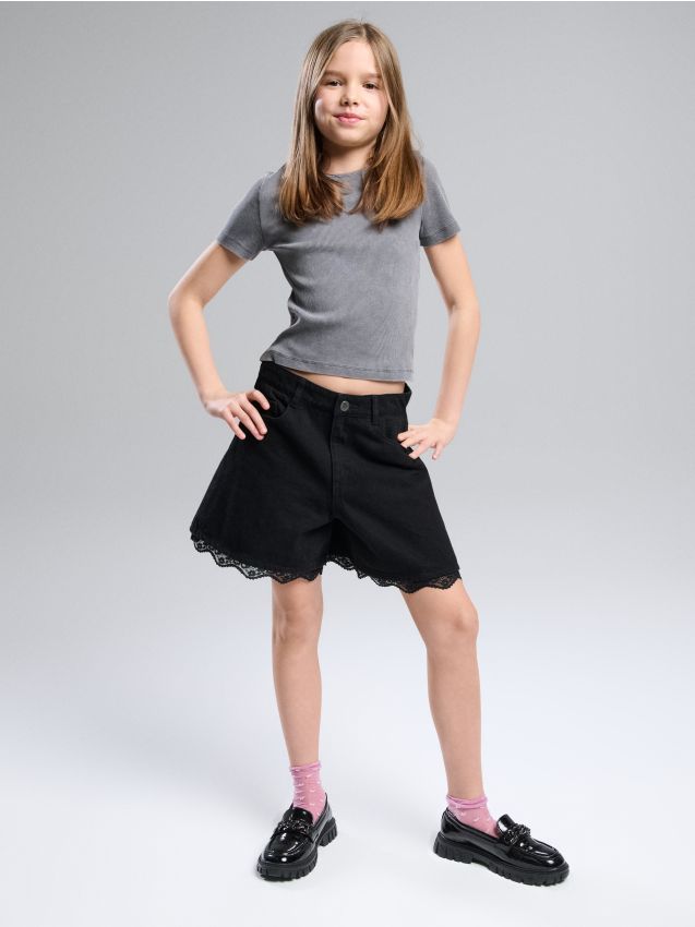 Sinsay - Bawełniane jeansy wykończone koronką - czarny