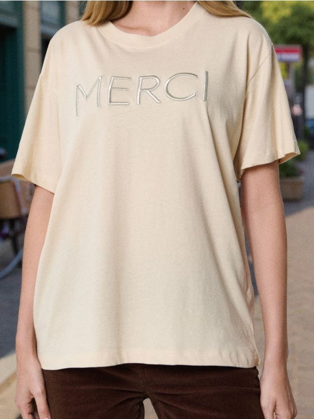 Sinsay - Tricou cu inscripție brodată - nude