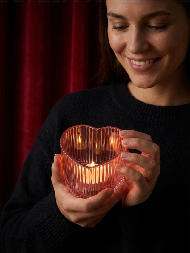 Sinsay - Svietnik v tvare srdca - ružová