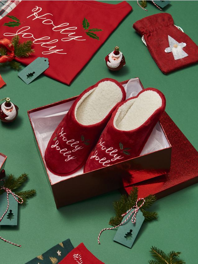 Hallmark hotsell christmas slippers