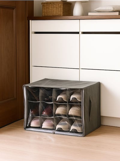 Materiałowy organizer na buty z przegródkami