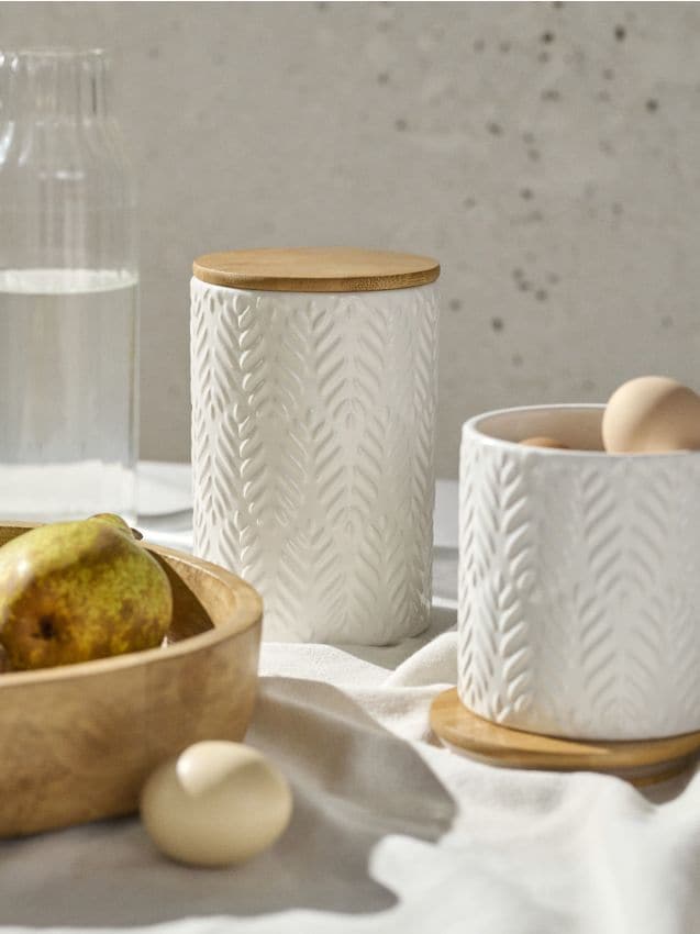 Sinsay - Recipient ceramic pentru alimente cu capac și model reliefat - alb
