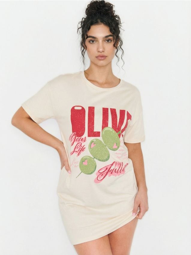 Sinsay - Camasa de noapte din bumbac cu mesaj Olive - crem