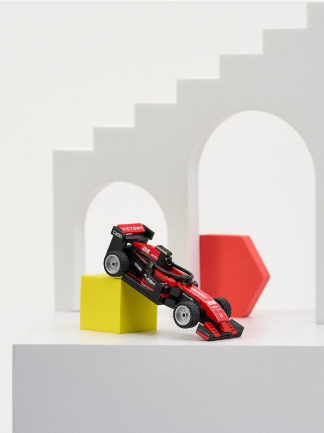 Sinsay - Stavebnica Cada Triumph Legend pretekárske auto - viacfarebná