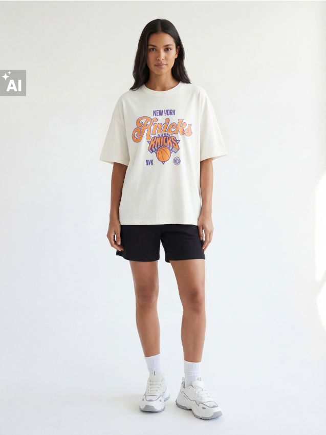 Sinsay - Tricou din bumbac cu imprimeu NBA - crem