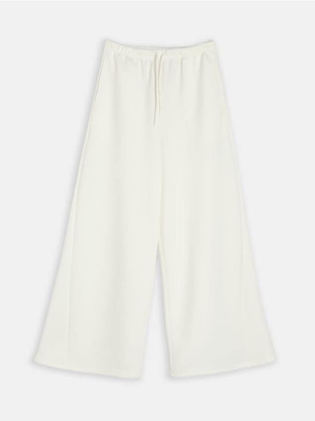 Sinsay - Pantaloni de trening cu crac larg - crem