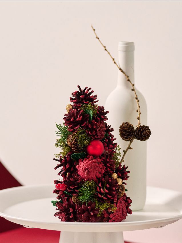 Sinsay - Vianočná dekorácia v tvare stromčeka - červená