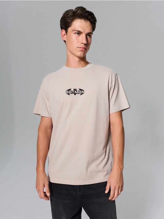 Sinsay - Tricou din bumbac cu imprimeu pe spate Batman - bej