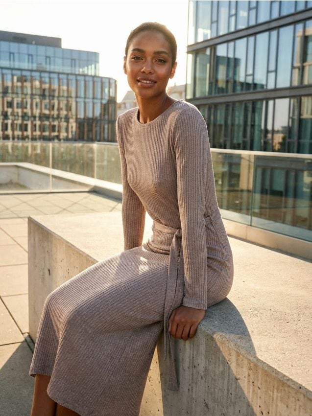 Sinsay - Rochie sport - bej